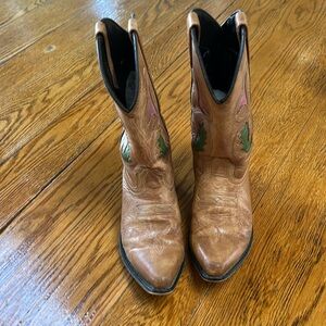 Smoky Mountain Boots girls western boots. Brown w/turquoise, pink inlay. Size 4.